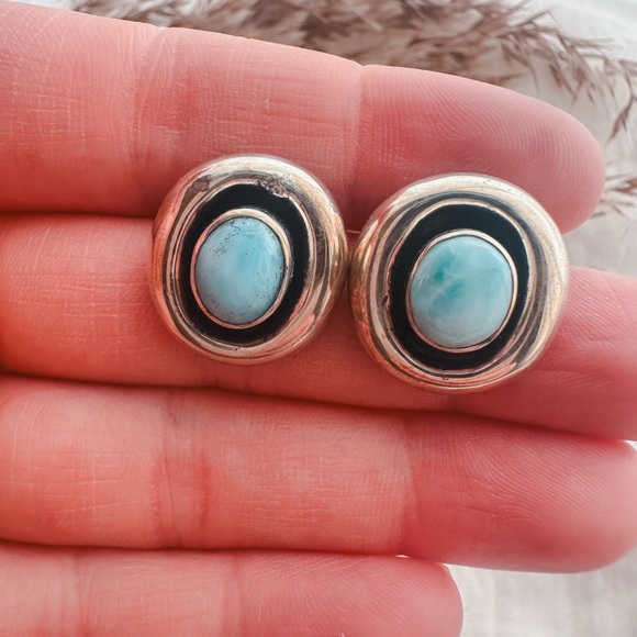 Vintage Larimar and Sterling silver earrings - Picture 2 of 4